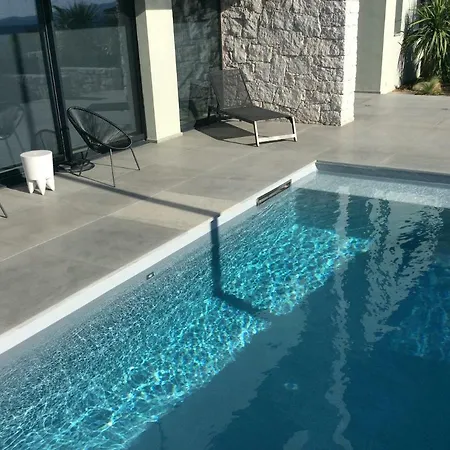 D'exception, Piscine, Vue Mer, à 100m * Ajaccio (Corsica)